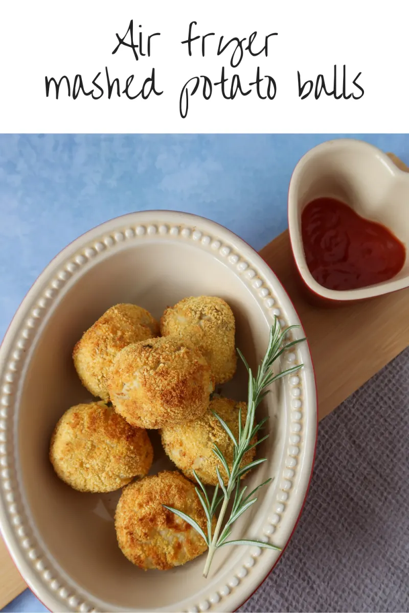 Crispy Garlic Butter Hasselback Potatoes in Air Fryer • The Fresh Cooky